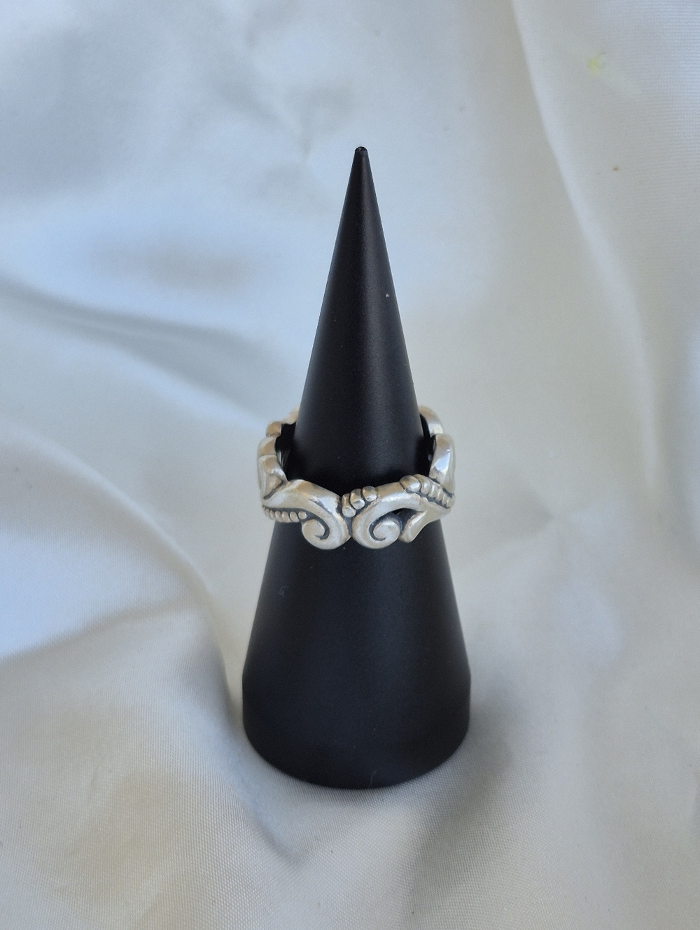 SIze 9 Sterling Silver Brighton Scroll Band Ring - Chunk, Heavy. Solid
